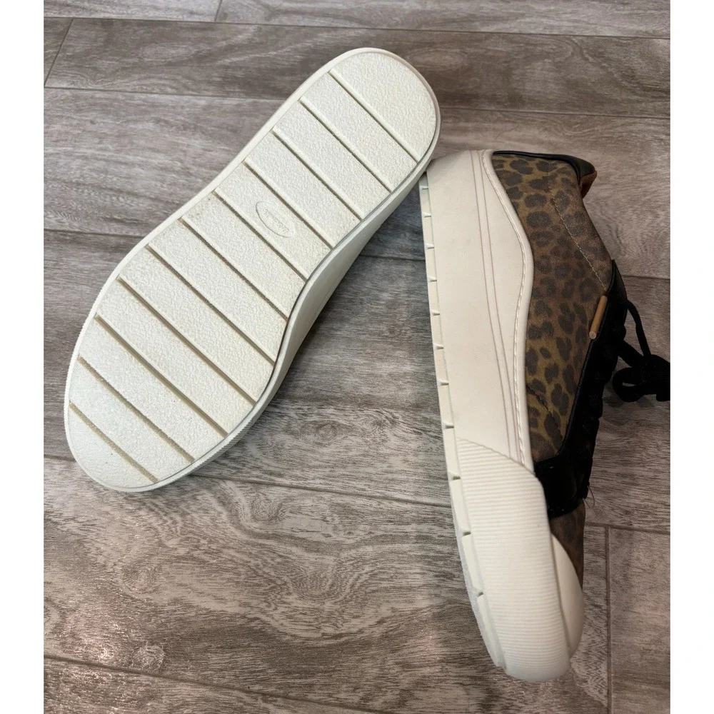 Size 9.5W - Dr. Scholl's Lace Up Leopard Print‎ Time Off Sneakers Shoes